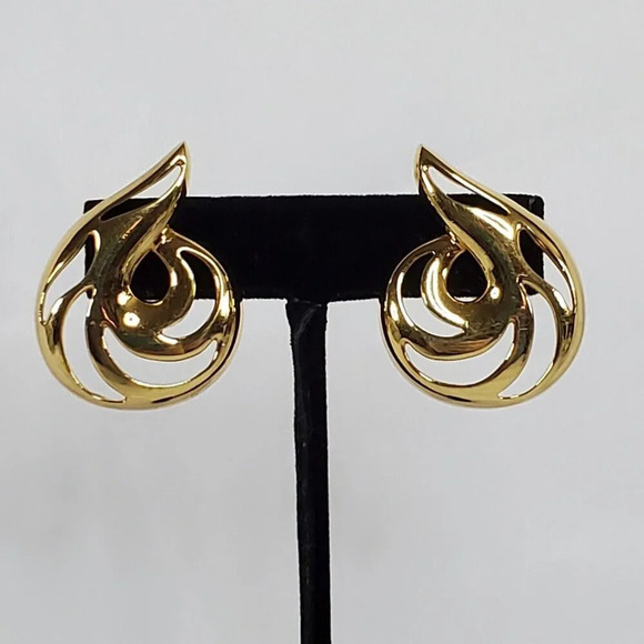 Vtg 80s Monet Gold Tone Swirl Clip On Earrings Huggie Climbers 1.5 Inches Signed - Picture 4 of 6